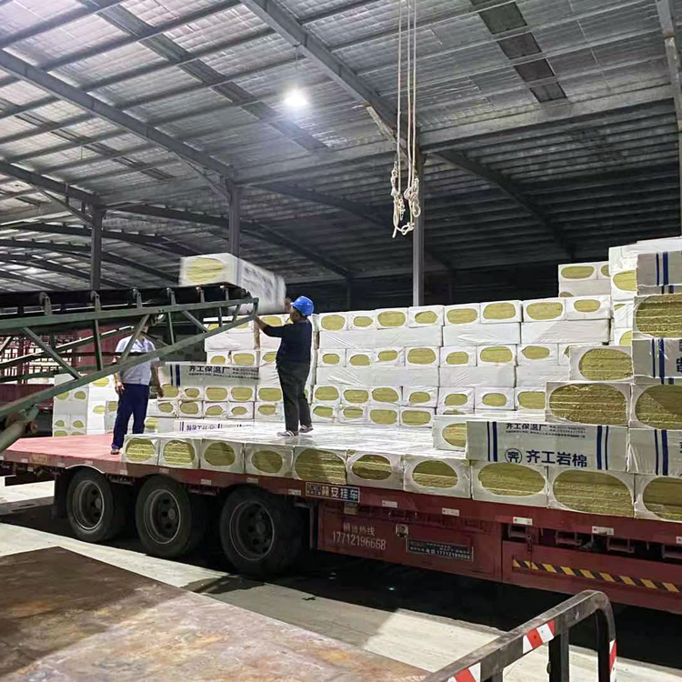 采購巖棉板的注意事項(xiàng) 采購巖棉板的注意事項(xiàng)